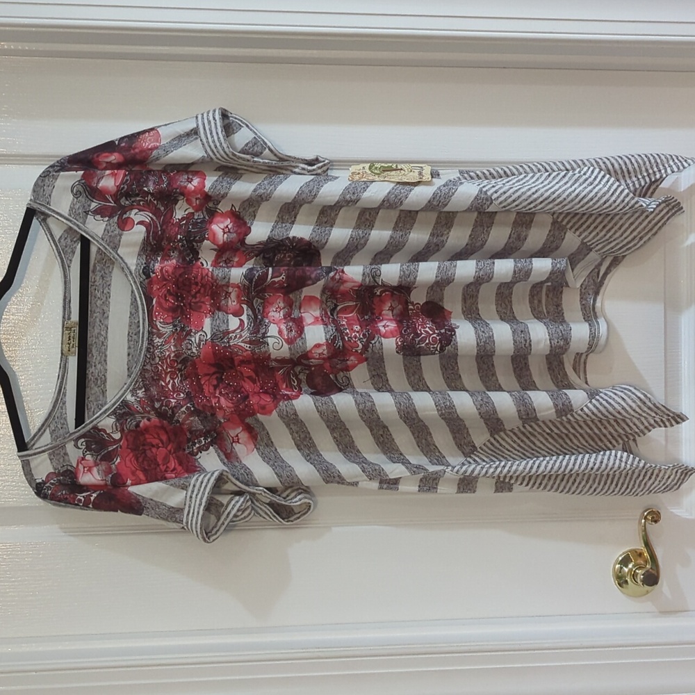 ONE WORLD Gray Striped Top with Red Floral Accents